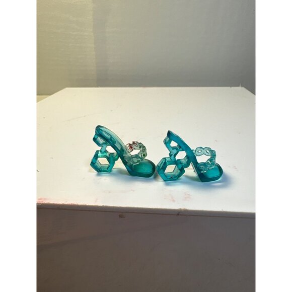 Monster High Shoes Frankie Stein Skull Shores Pair Blue Heels Sandals Shoes - Picture 3 of 4